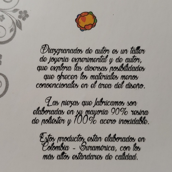 Resin leaf style earrings - Picture 5 of 5